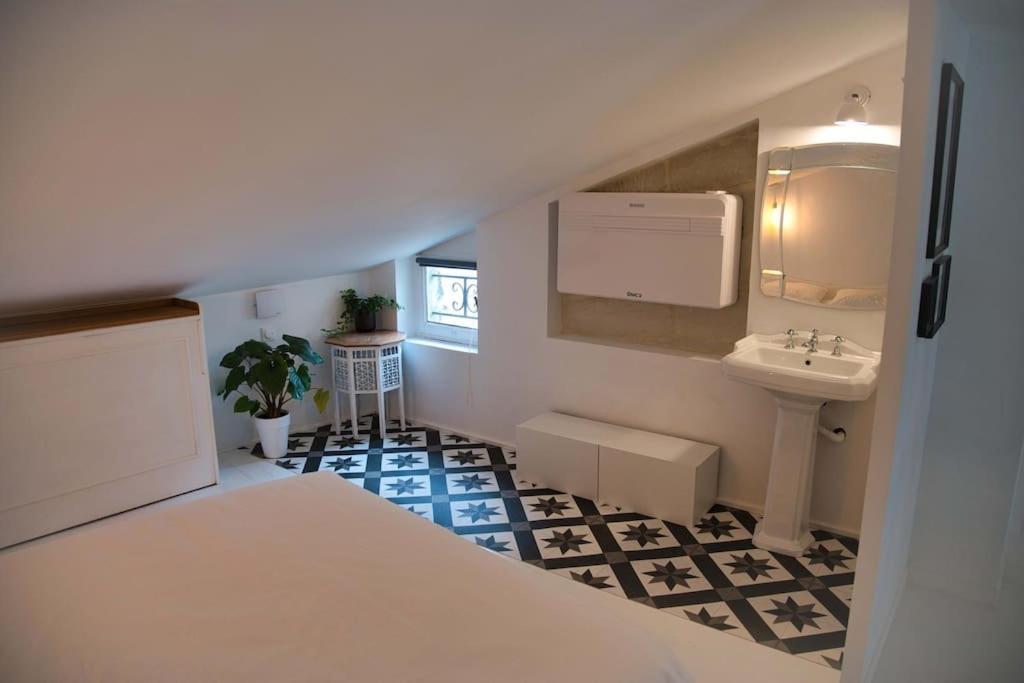 Appartement-Terrasse Centre Historique Uzès Dış mekan fotoğraf